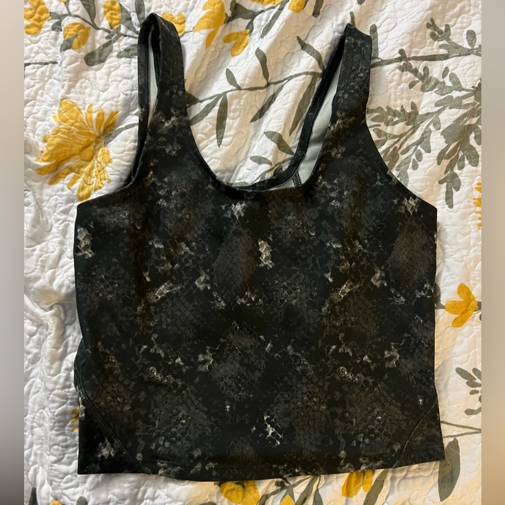 Jessica Simpson work out tank. Cropped. Size L. Never worn.